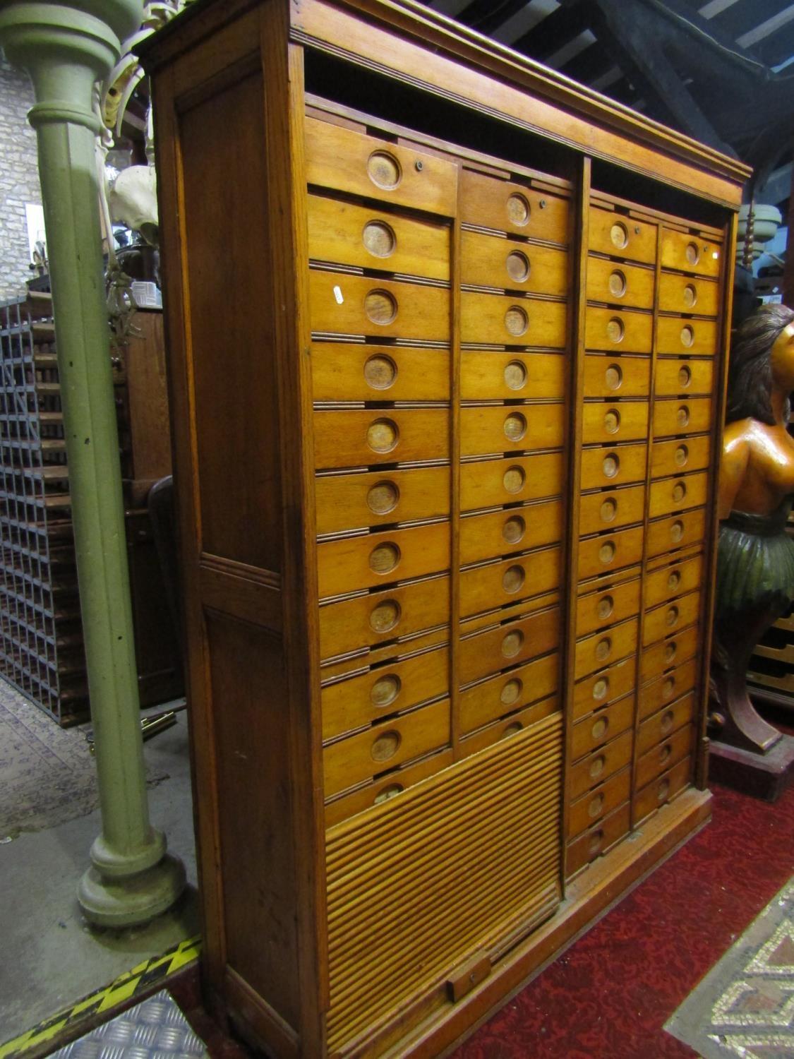 An early 20th century oak floorstanding filing cabinet fitted with a segmented tower arrangement - Image 2 of 5