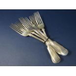 Set of six Edwardian Mappin & Webb fiddle thread table forks, Sheffield 1903, 15.5 oz approx