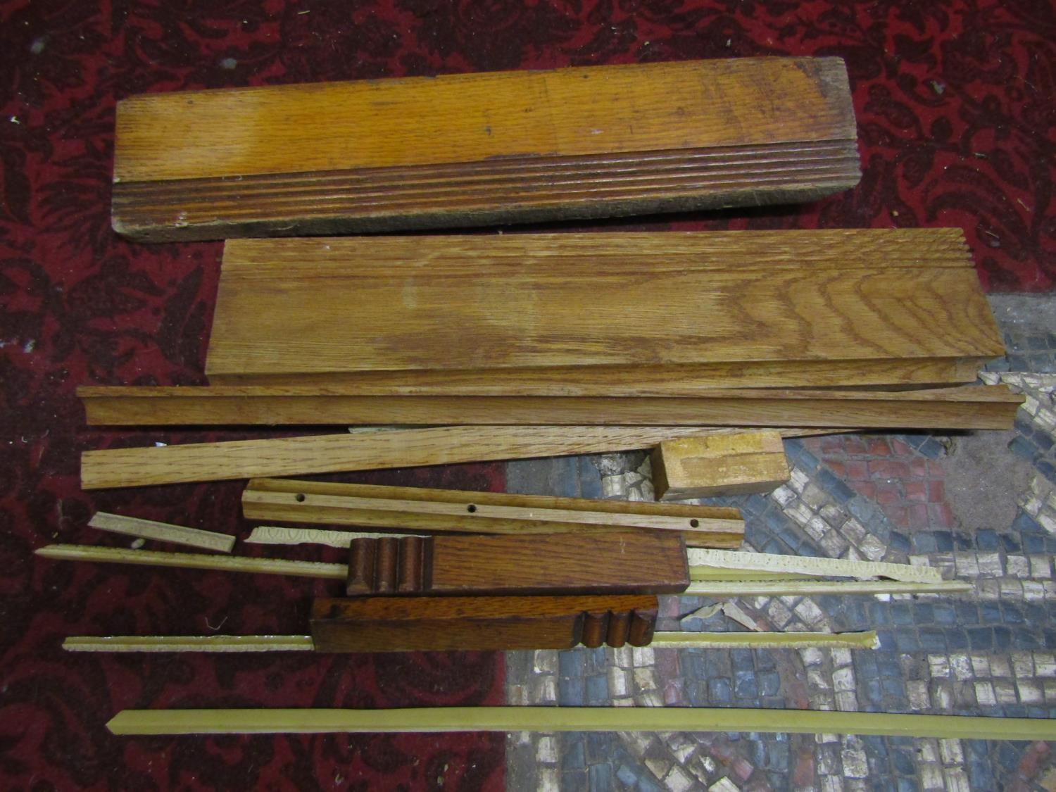 An early 20th century oak floorstanding filing cabinet fitted with a segmented tower arrangement - Image 5 of 5