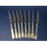 Set of eight silver handled table knives maker SL, Sheffield, 1980, each 24 cm long