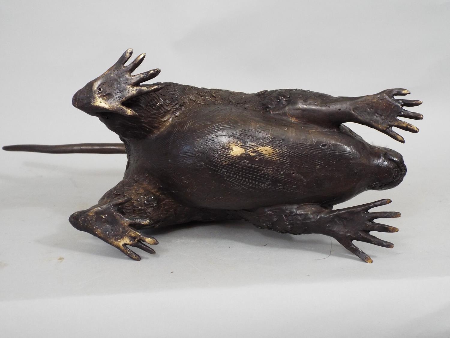 An oriental bronze figure of a pouncing rat, 37cm long - Image 4 of 4