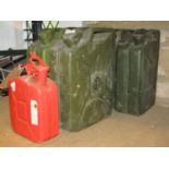 Five 20 litre fuel/jerry cans, together with a further 5 litre example (6)
