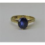 18ct claw set sapphire ring, size J, 3.2g
