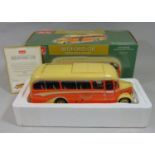 Sun-star Bedford OB Duple Vista Coach 1:24 die-cast model with original box and certificate