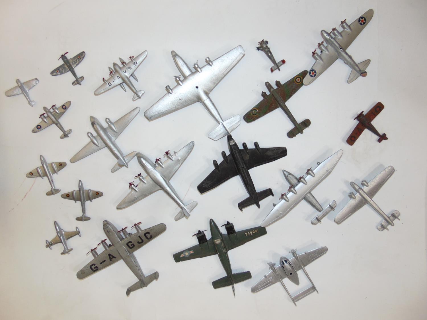 17 model Dinky toy aircraft including Heavy Bomber, Flying Boat, Beechcraft c55 Baron etc and 3