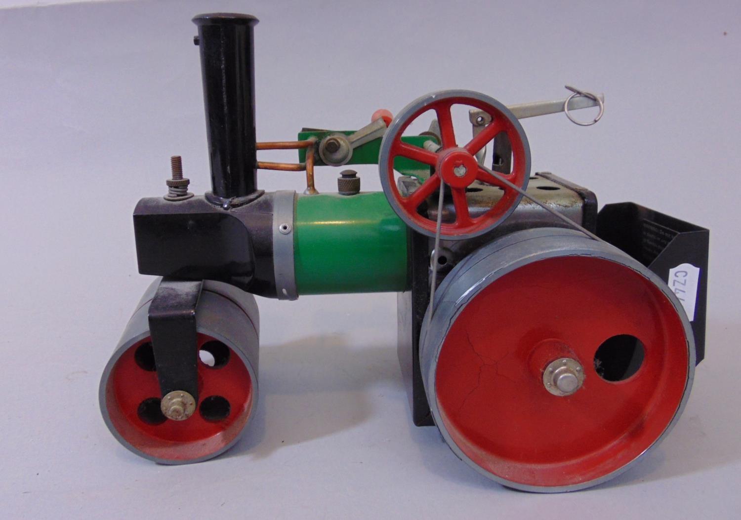Mamod Steamroller, steam engine with burner