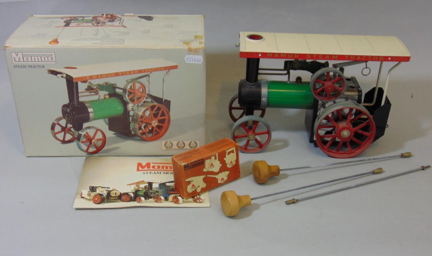 Mamod Steam Tractor T.E.1a in original box