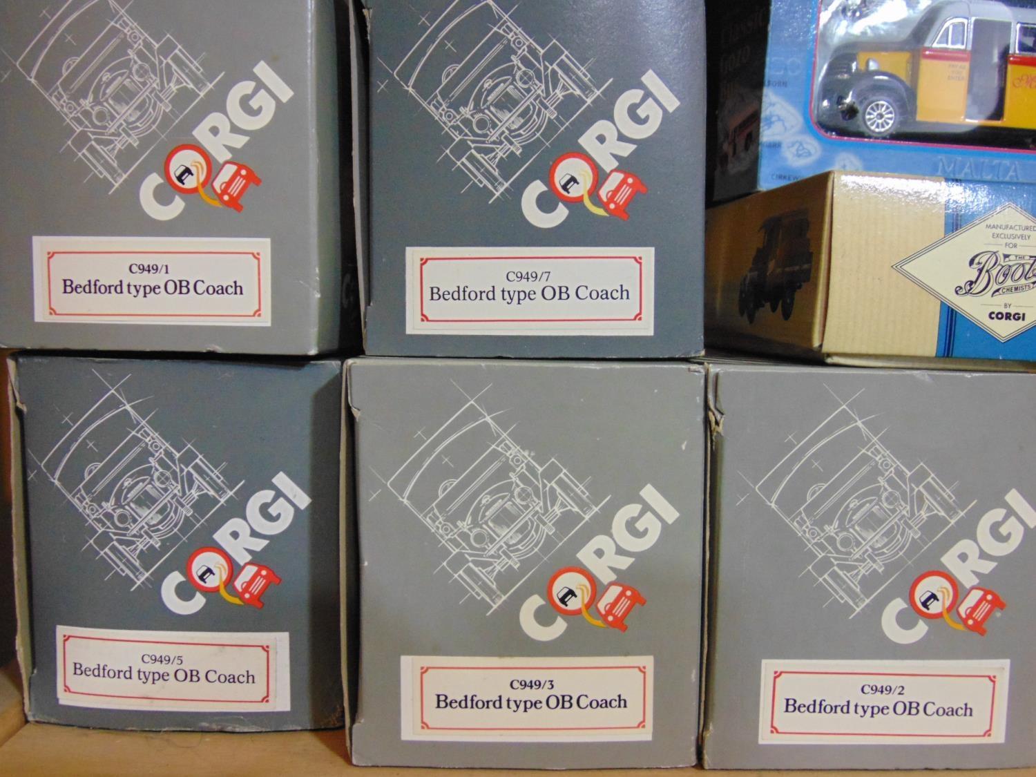 Collection of boxed model buses including 11 Corgi Omnibus, a Bedford coach Corgi Classic and 9 - Image 2 of 5