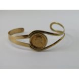 1/10 Krugerrand dated 1990, set in a 9ct bangle, 10.1g