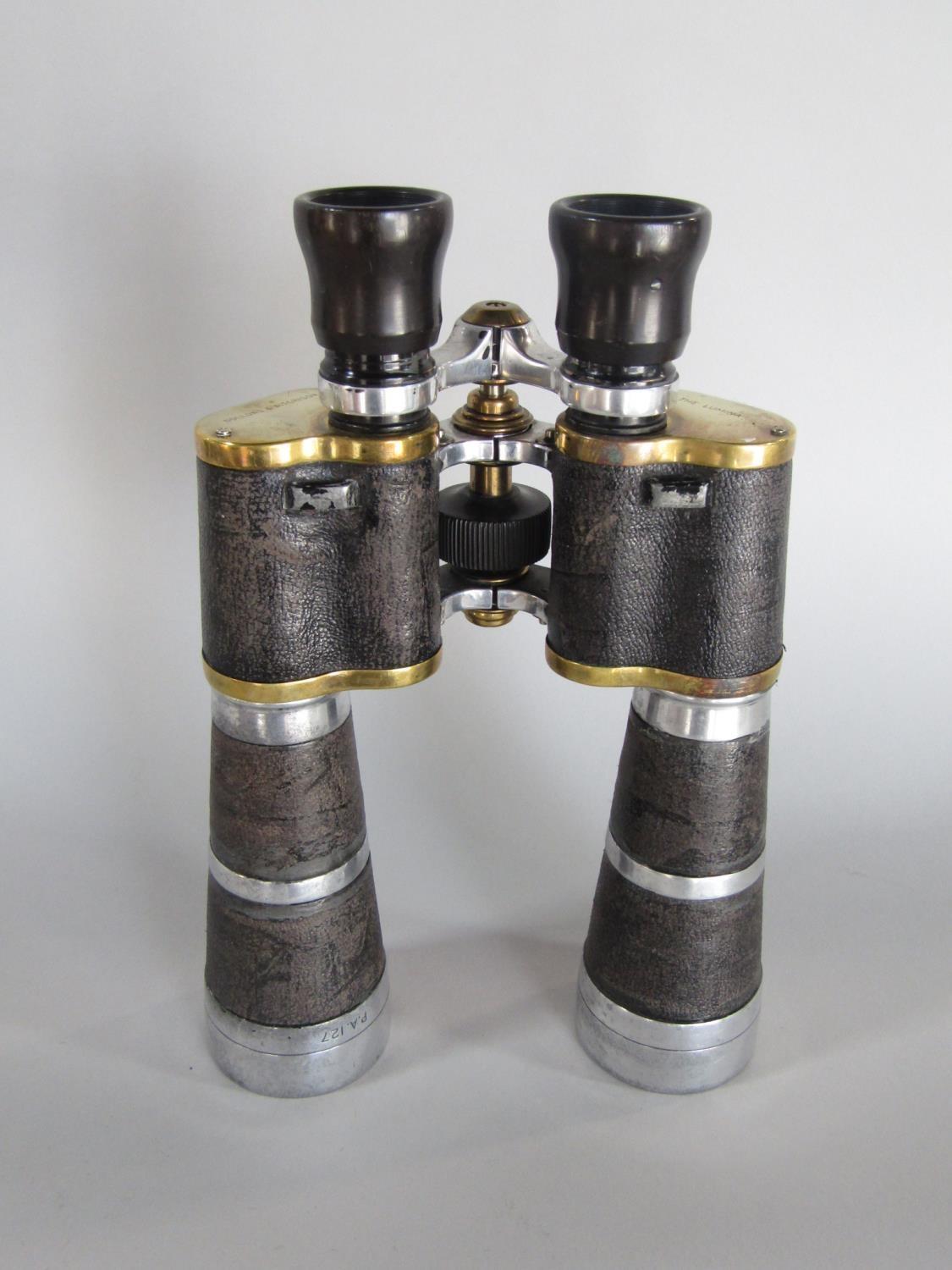 Good quality pair of leather clad WWI brass binoculars by Dollond & Aitchison The Lumina - Image 2 of 3