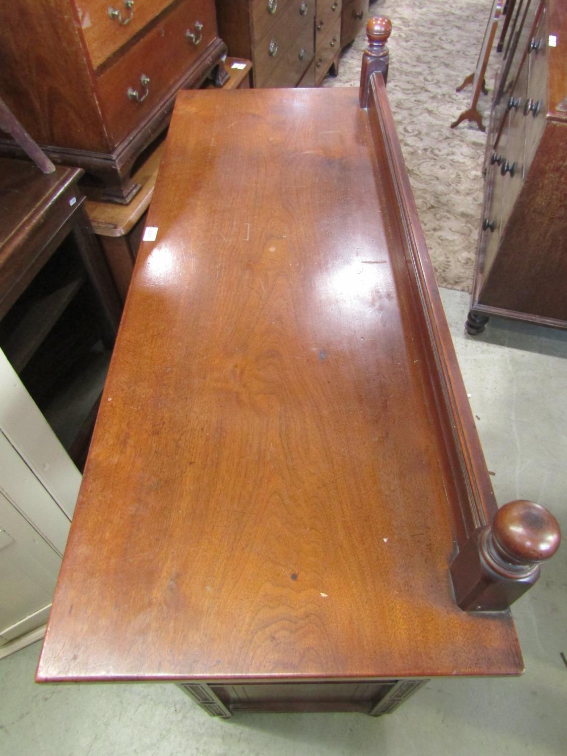 A good quality late Victorian walnut buffet by Gillow & Co Lancaster, with shallow mould rail back - Image 4 of 5