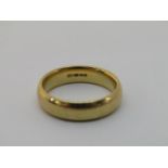 18ct wedding ring, size M/N, 7g