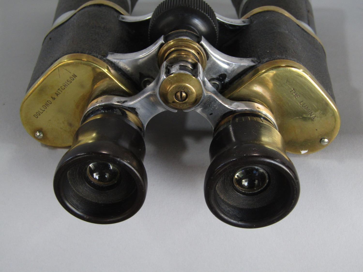 Good quality pair of leather clad WWI brass binoculars by Dollond & Aitchison The Lumina - Image 3 of 3