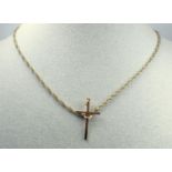 9 CT GOLD ROPE LINK NECKLACE, (L. 51 CM); 9 CT GOLD CROSS PENDANT AND 9 CT GOLD NECKLACE (BROKEN),