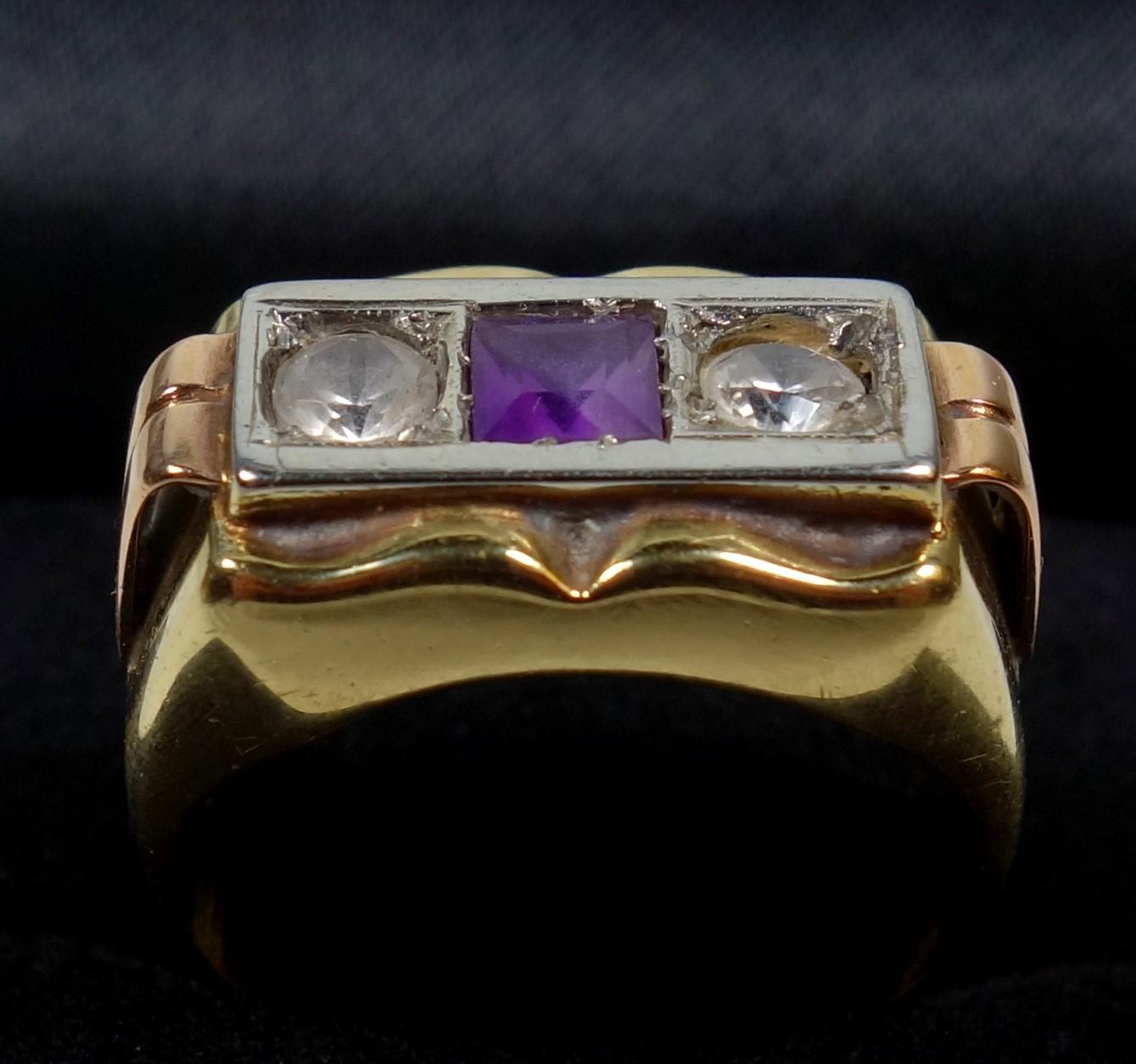 YELLOW METAL RING SET AMETHYST AND TWO WHITE STONES, STAMPED 750, GROSS 6.2 GRAMS. - Image 2 of 5