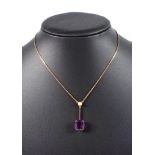 YELLOW METAL FLAT LINK NECKLACE WITH A PEARL AND RECTANGULAR CUT AMETHYST PENDANT (STONE 12 X 10MM),