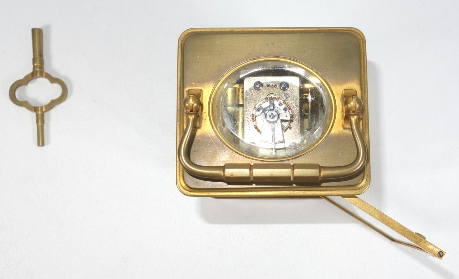 EARLY 20TH CENTURY FRENCH CARRIAGE CLOCK WITH A WHITE ENAMEL DIAL ENCLOSING AN EIGHT DAY MOVEMENT, - Image 9 of 9