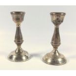 PAIR OF SILVER CIRCULAR BALUSTER CANDLESTICKS, BY BROADWAY & CO, BIRMINGHAM 1994 (H.13.3 CM)