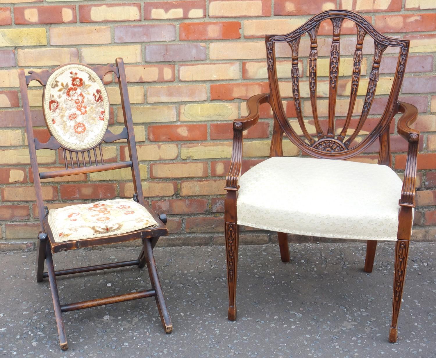 HEPPLEWHITE STYLE CARVED MAHOGANY OPEN ARMCHAIR WITH A BELLFLOWER SPLAT ARCHED SHIELD BACK AND - Image 4 of 5