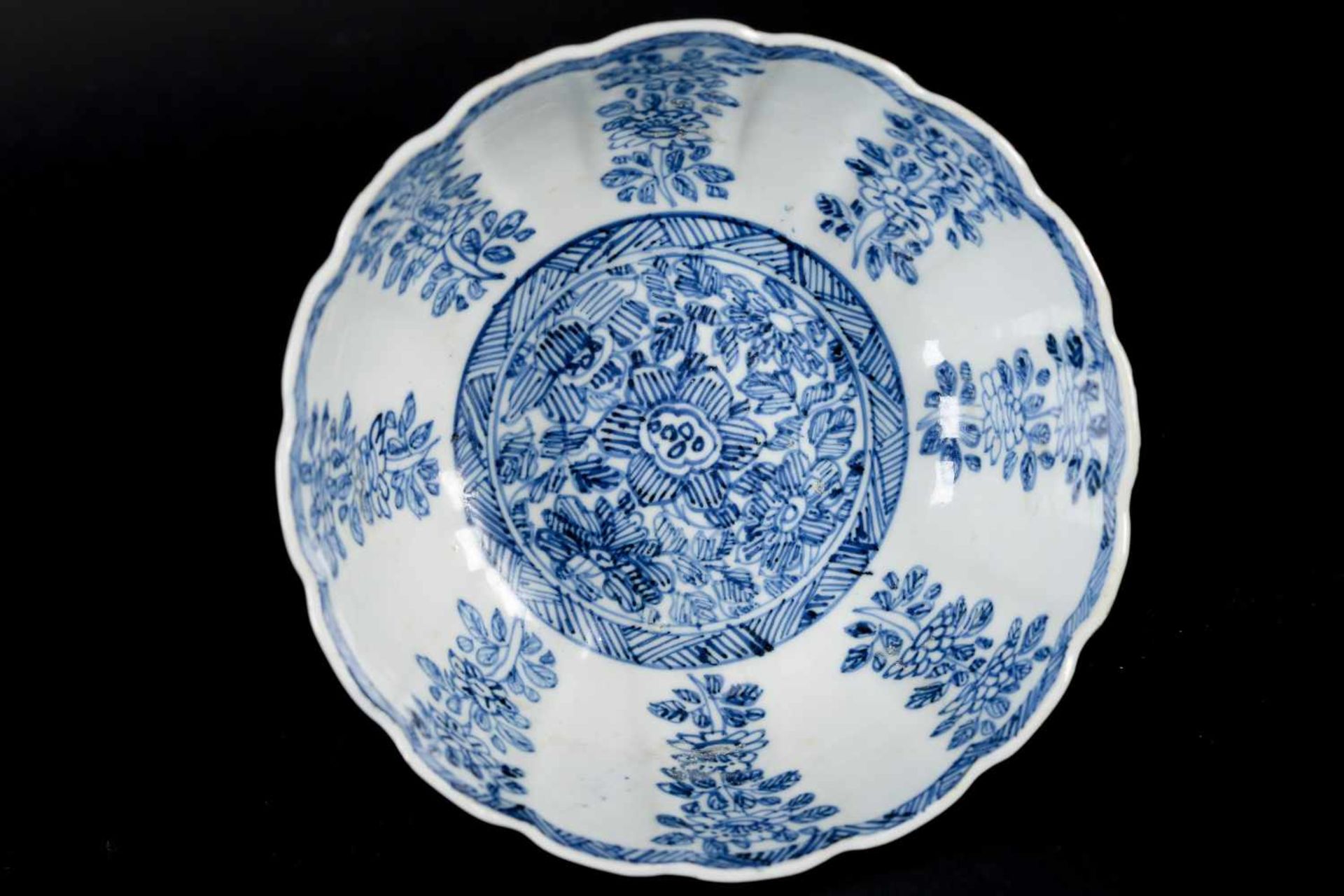A pair of blue and white porcelain tazzas, decorated with flowers. Marked with symbol. China, - Image 13 of 14