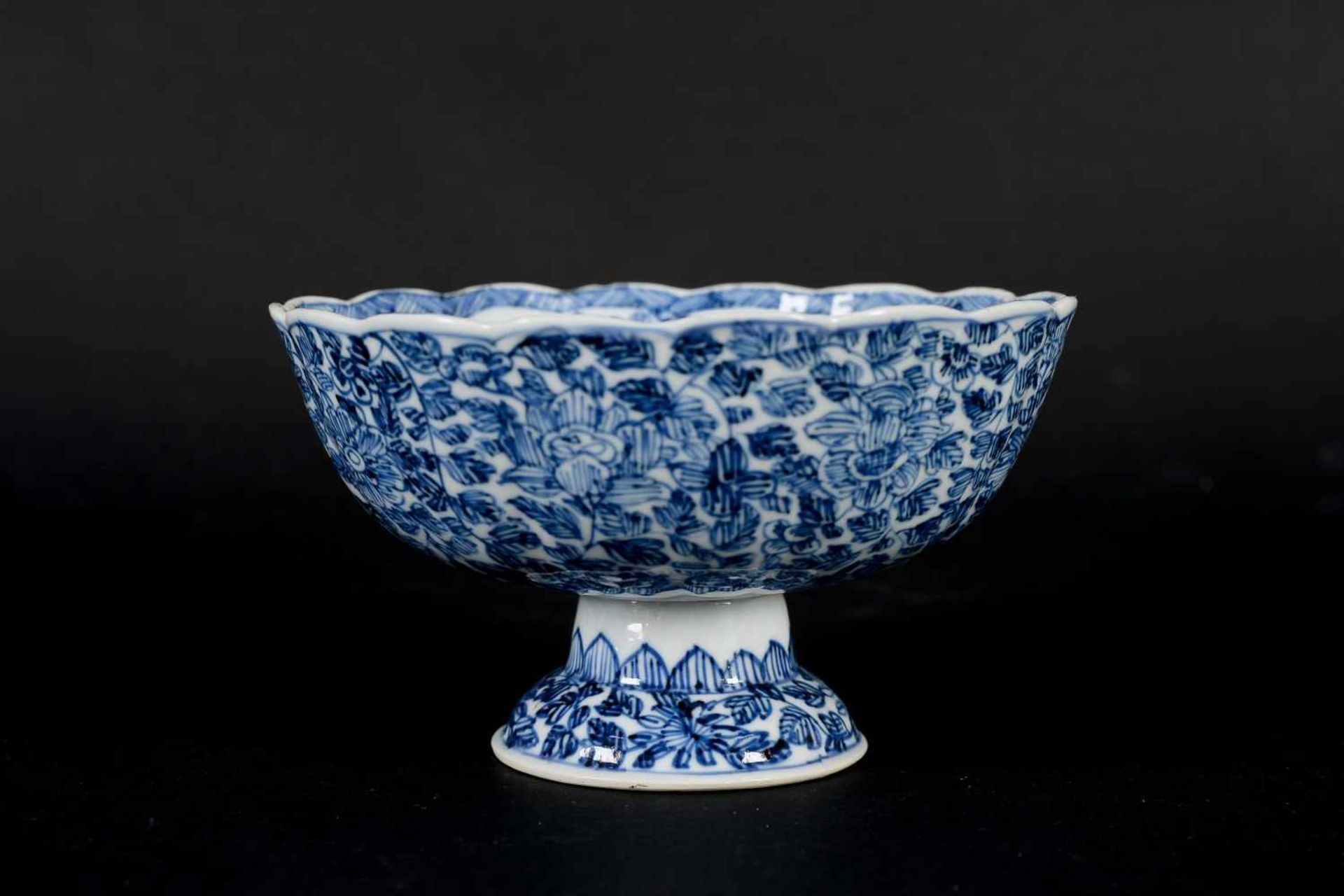 A pair of blue and white porcelain tazzas, decorated with flowers. Marked with symbol. China, - Image 12 of 14