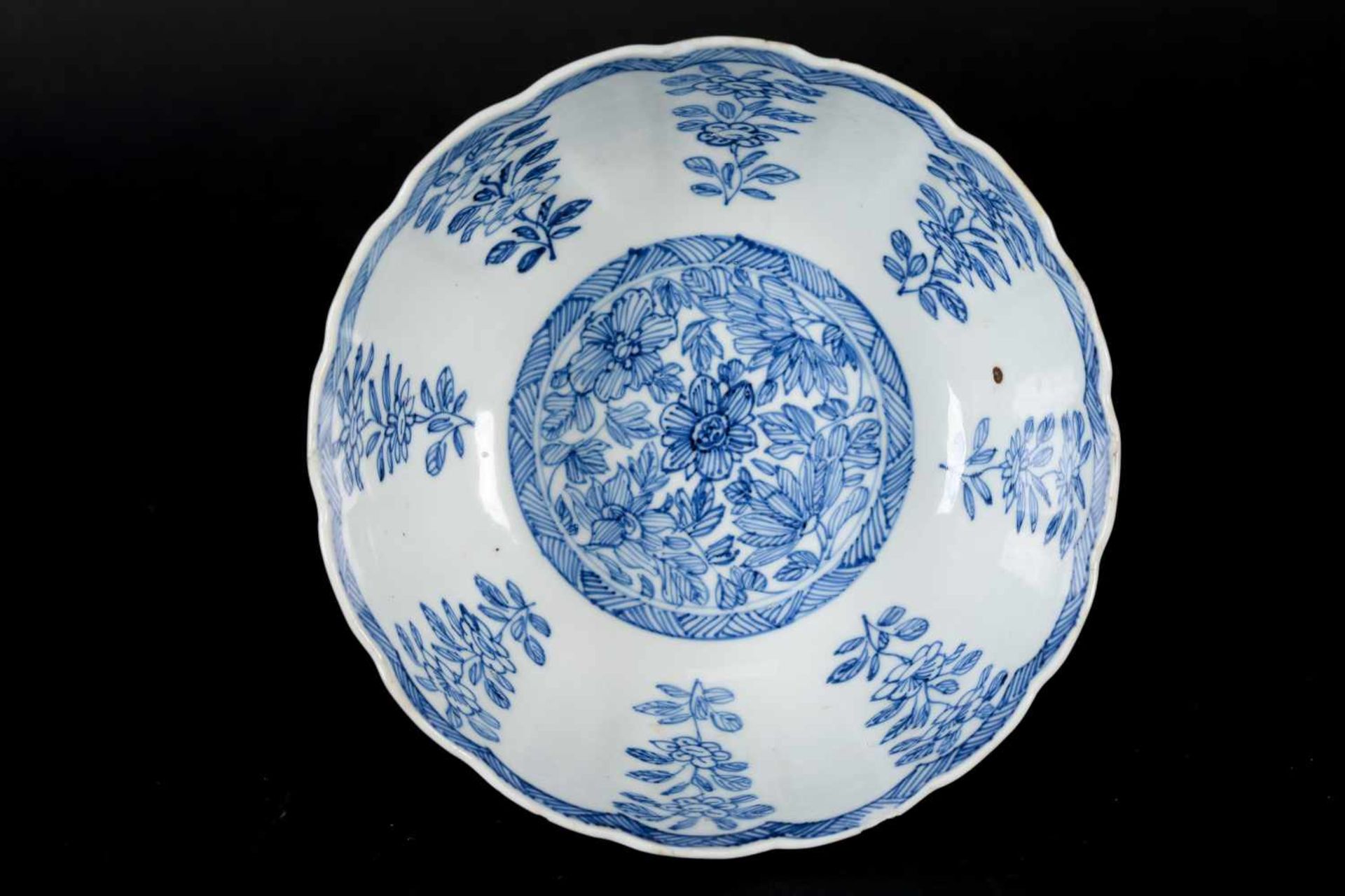 A pair of blue and white porcelain tazzas, decorated with flowers. Marked with symbol. China, - Image 10 of 14
