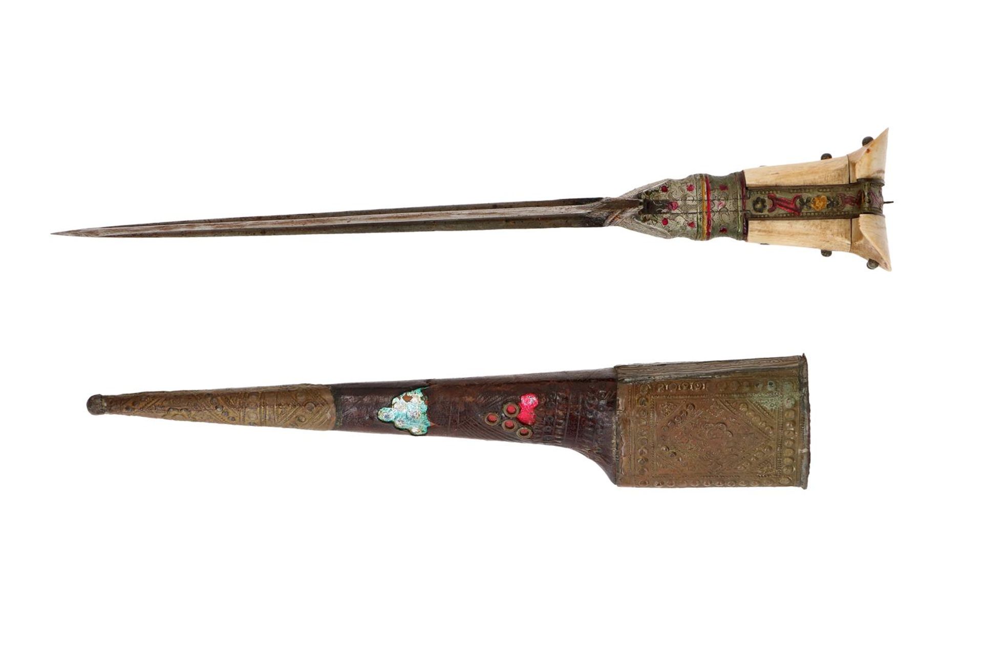 Lot of four diverse daggers, including Kadjar. The handles i.a. with ivory, gilding and jade. Three - Bild 6 aus 21