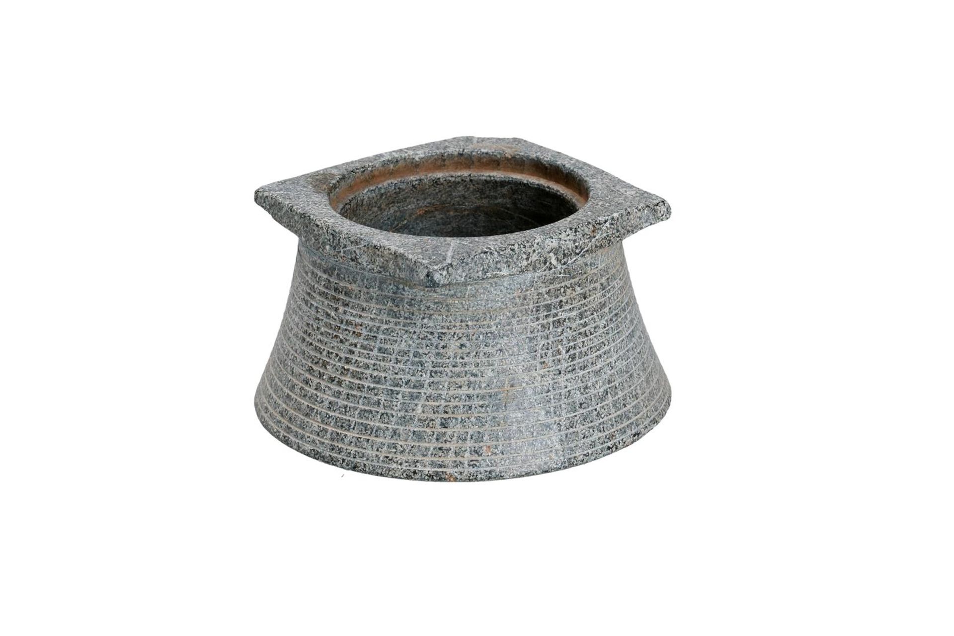A Bactrian stone vessel. Approx. 2000 B.C. Provenance: De Backker Fine Art. Gabriëlse Collection, M