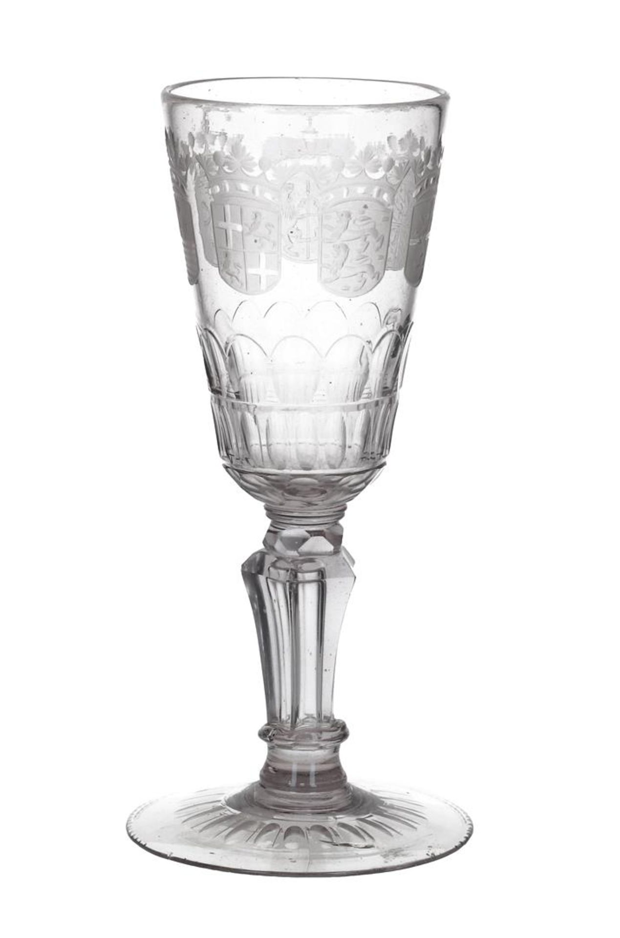 A glass goblet with heraldry of the Seven Provinces. Holland, 18th century.
