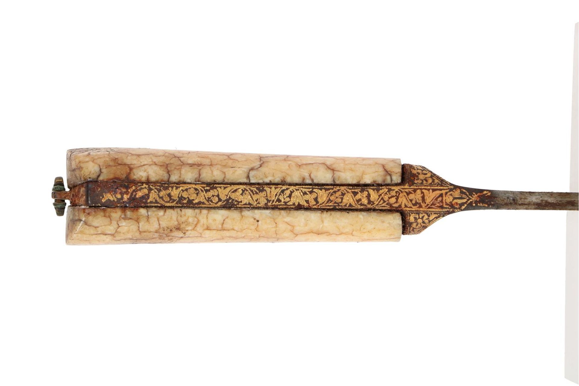 Lot of four diverse daggers, including Kadjar. The handles i.a. with ivory, gilding and jade. Three - Bild 15 aus 21