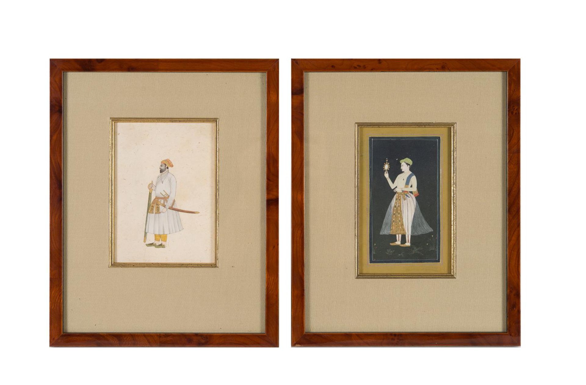 Lot of five diverse miniatures in frame, depicting figures and animals. India, 18th/19th century. - Bild 2 aus 10