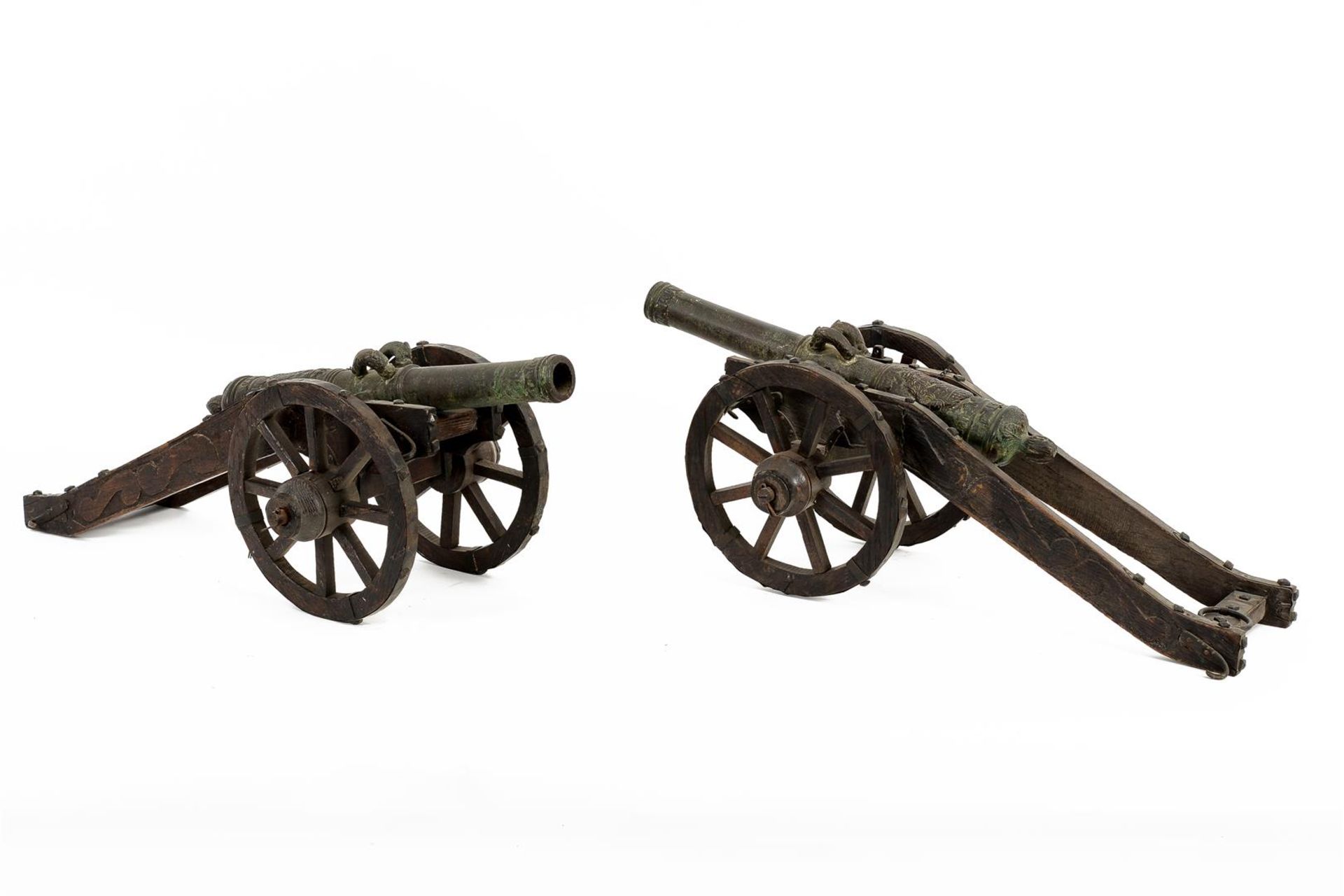 A pair of bronze cannons with coat of arms, on wooden gun carriage. Dated 1630. Holland, 19th centur - Bild 3 aus 9
