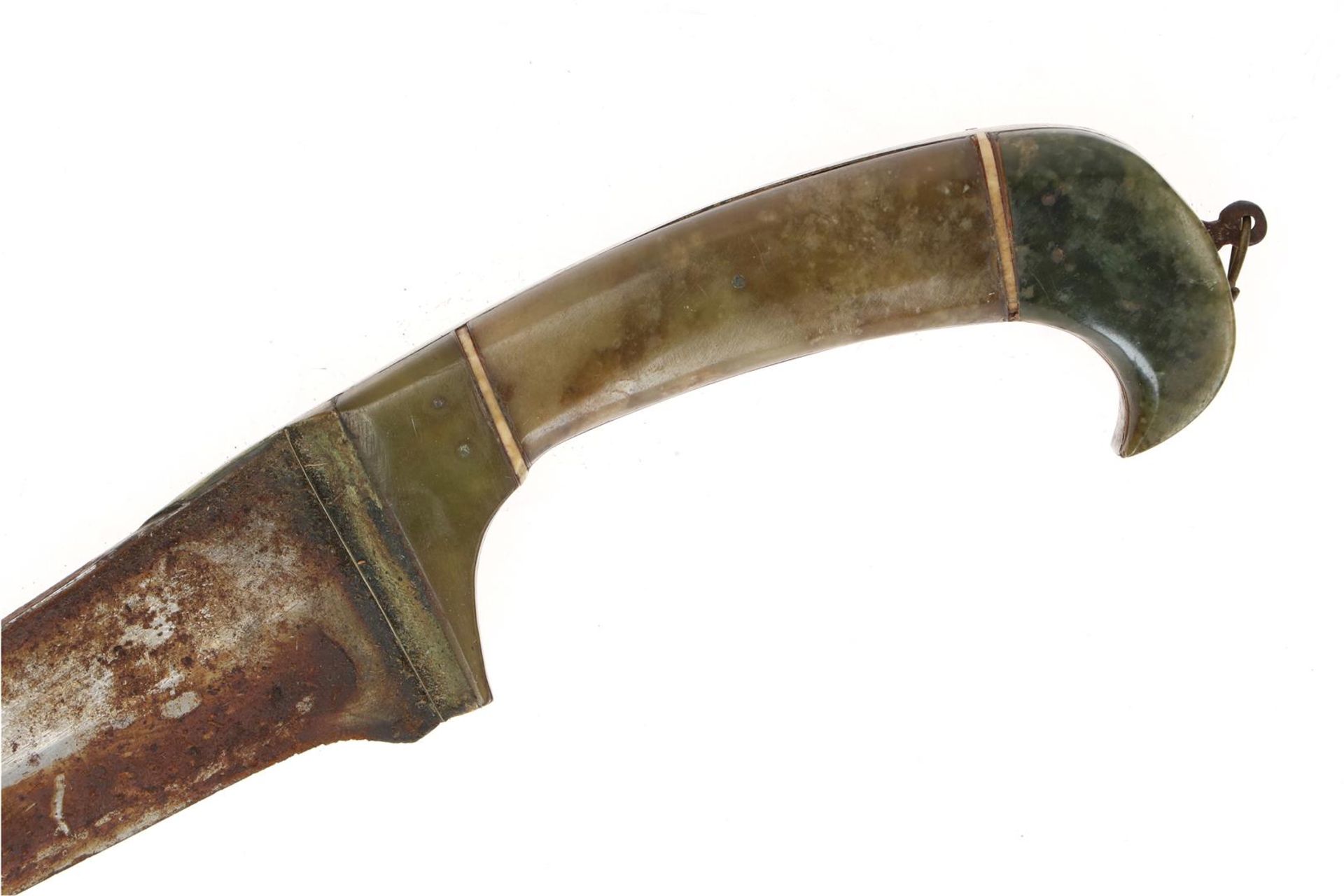 Lot of four diverse daggers, including Kadjar. The handles i.a. with ivory, gilding and jade. Three - Bild 4 aus 21