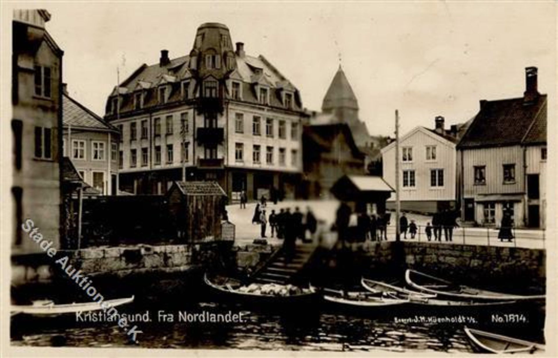 KRISTIANSUND (Norwegen) - Fra Nordlandet IDieses Los wird in einer online-Auktion ohne Publikum