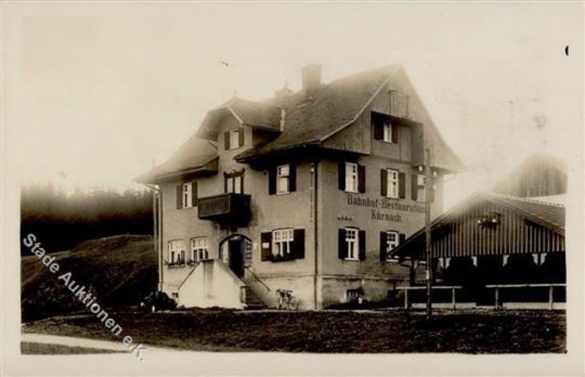 Kürnach (8702) Bahnhof-Gasthaus Foto AK I-II (Ecken abgestossen)Dieses Los wird in einer online-