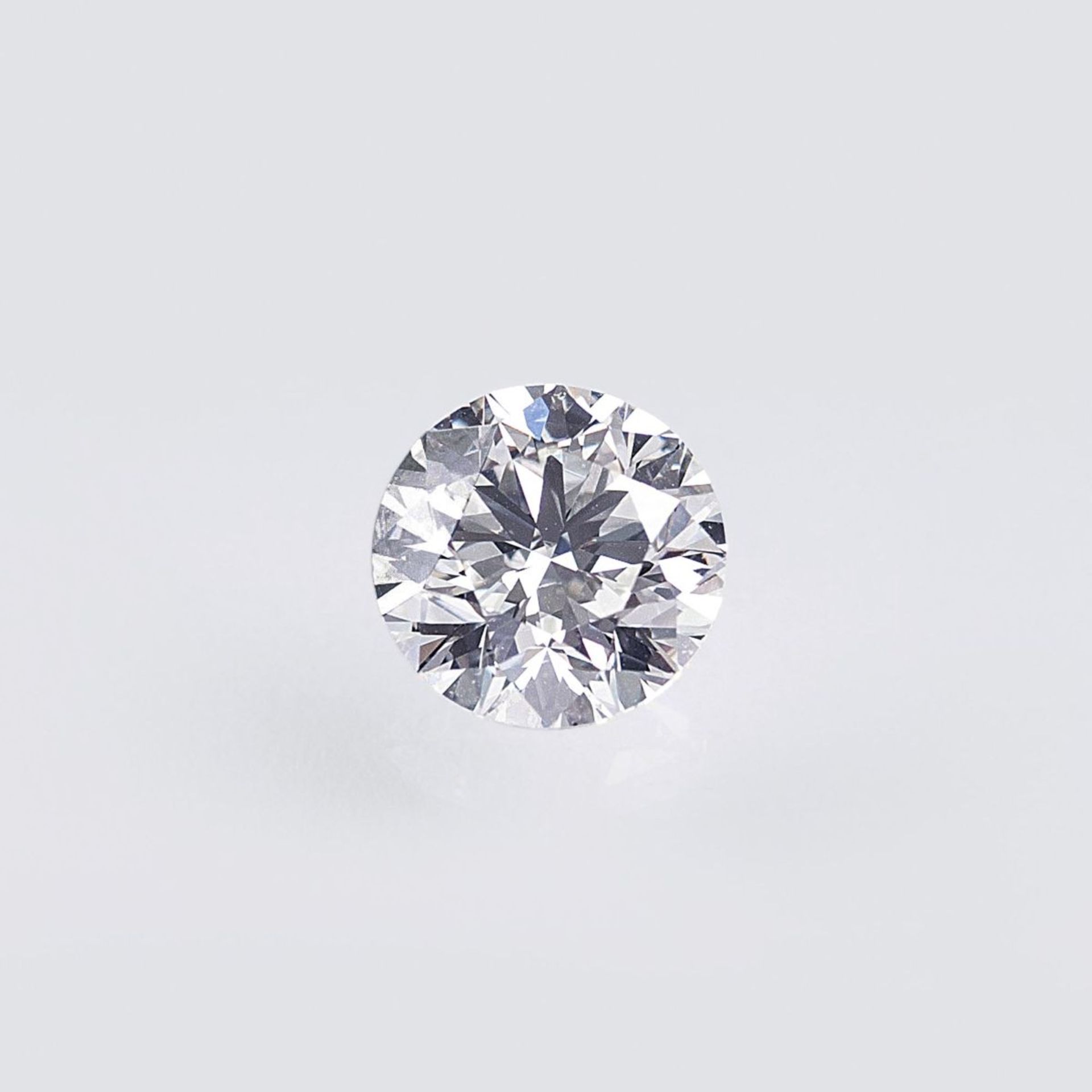 A highcarat loose DiamondThe diam. in round brillant cut 3,01 ct. Slightly Tinted White(J).vs2 (8.96