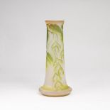 Gallé Soufflé-Vase 'Érable sycomore'Nancy, 1898-1904. Überfangglas, lachsfarben, hell- und