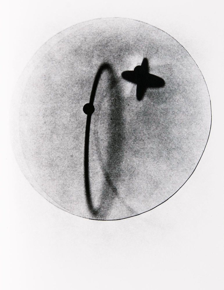 László Moholy-Nagy(Borsod/Ungarn 1895 - Chicago 1946)Photogramm – PositivFotografie, 24 x 18 cm,