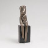 Emil Cimiotti(Göttingen 1927 - 2019)Sitzende IBronze mit hellgoldener Patina. Gießerstempel: Noack