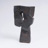 Manfred Sihle-Wissel(Tallin 1934)Figur1988. Bronze mit dunkler Patina. Monogr. und dat. 'MSW