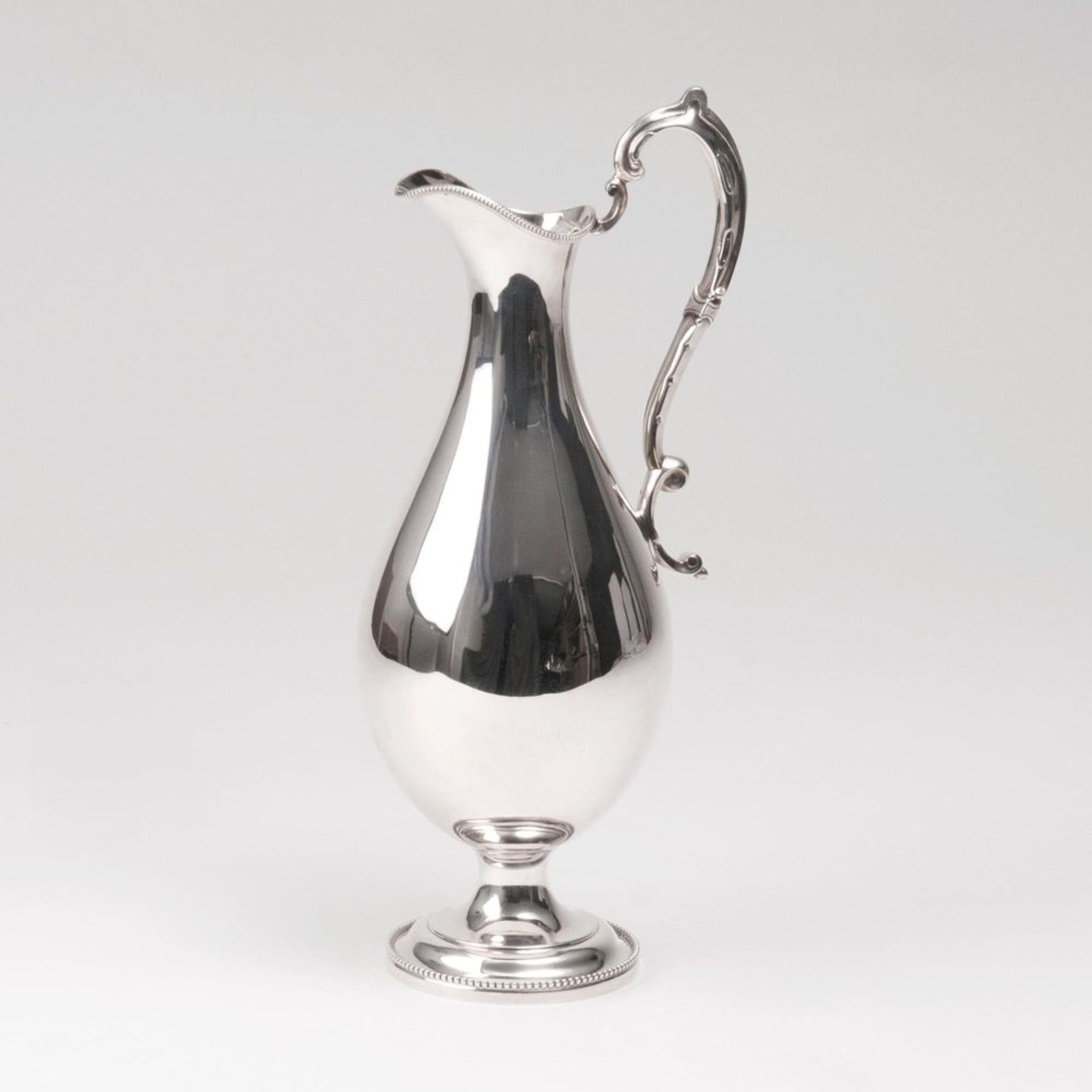 Viktorianische WasserkanneBirmingham, 1868-69. Silber, gest., BZ, MZ.: 'E&Co', registriert 1850.