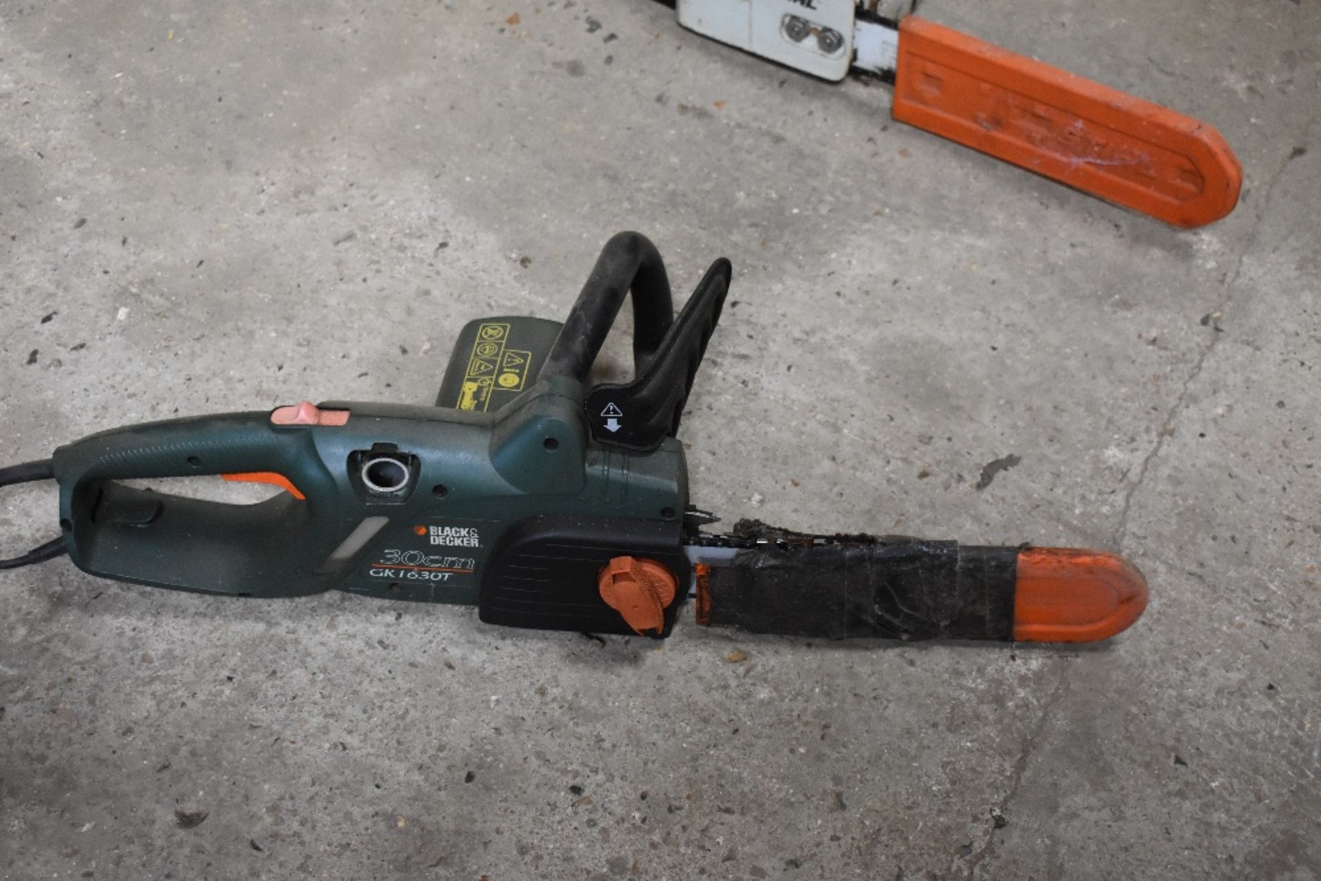 Black & Decker Electric Chainsaw