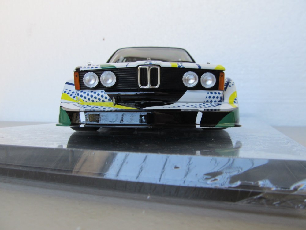 ROY LICHTENSTEIN - BMW Le Mans Art Car - Hand painted metal diecast sculpture - Image 5 of 10