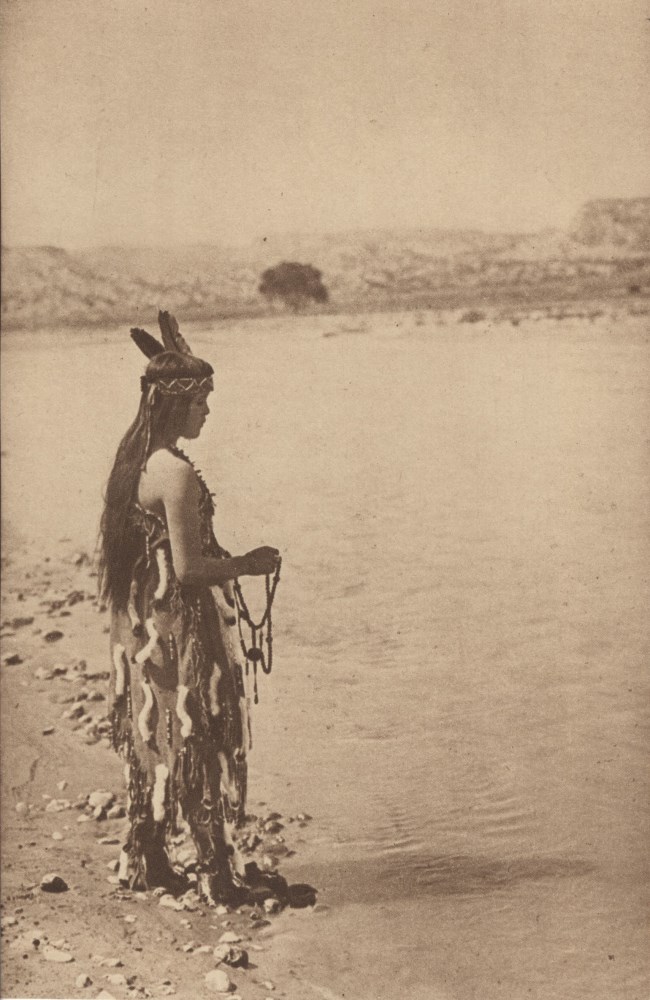 EDWARD S. CURTIS - Beads of the Navajo - Original vintage sepia toned photogravure