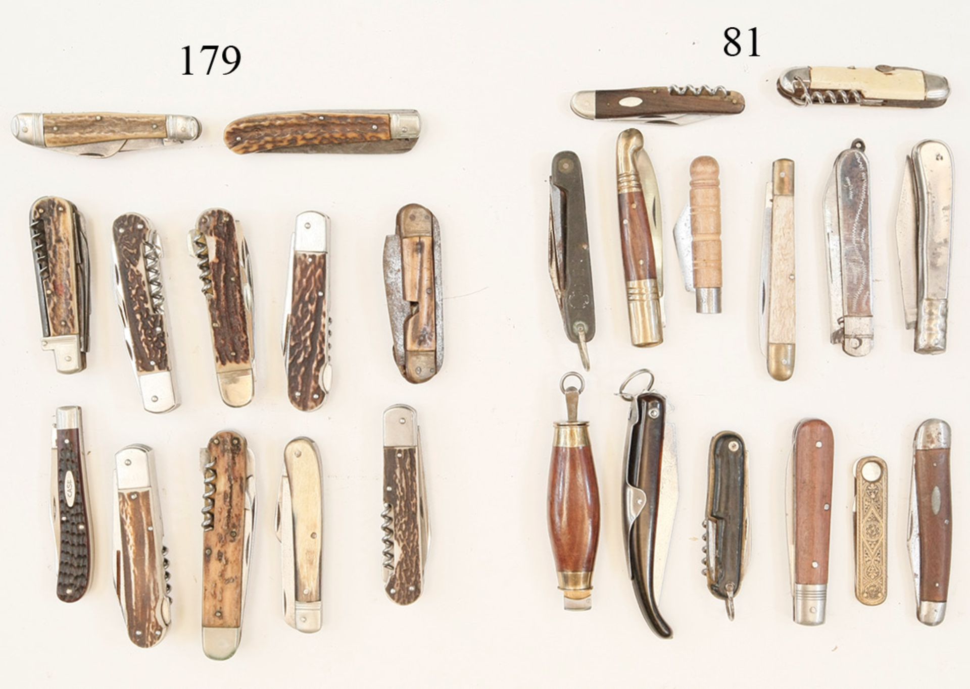Konvolut Taschenmesser mit Hirschhorngriffschalen