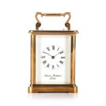 A BRASS REPEATER CARRIAGE CLOCK, CHARLES FRODSHAM, LONDON The 5,5cm white dial with Roman numeral