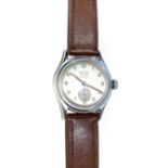 A GENTLEMAN'S MATEX WRISTWATCH, CIRCA 1960 manual, the 25mm circular stainless steel watch case with