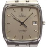 A GENTLEMAN'S STAINLESS STEEL OMEGA SEAMASTER WRISTWATCH Model no 1352, the oval 28mm white dial