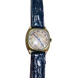 A GENTLEMAN'S BUREN WRISTWATCH, CIRCA 1950 17 jewels, manual, the 24mm circular gold filled watch