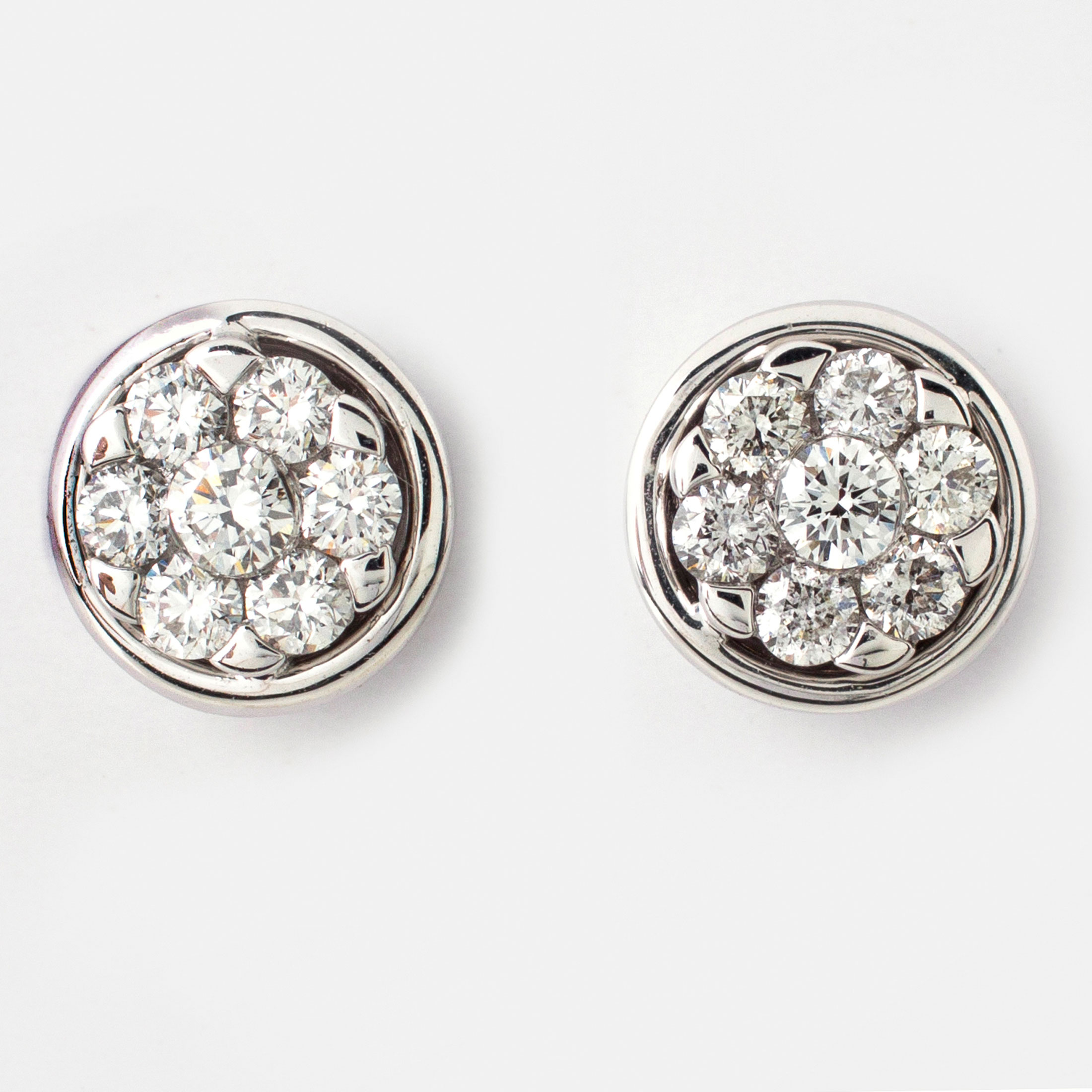 A PAIR OF DIAMOND EARRINGS, SHIMANSKY